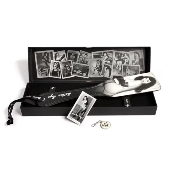 Packa bettie page - picture perfect