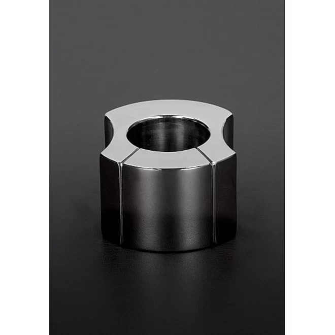 Triad magnetic ball stretchers